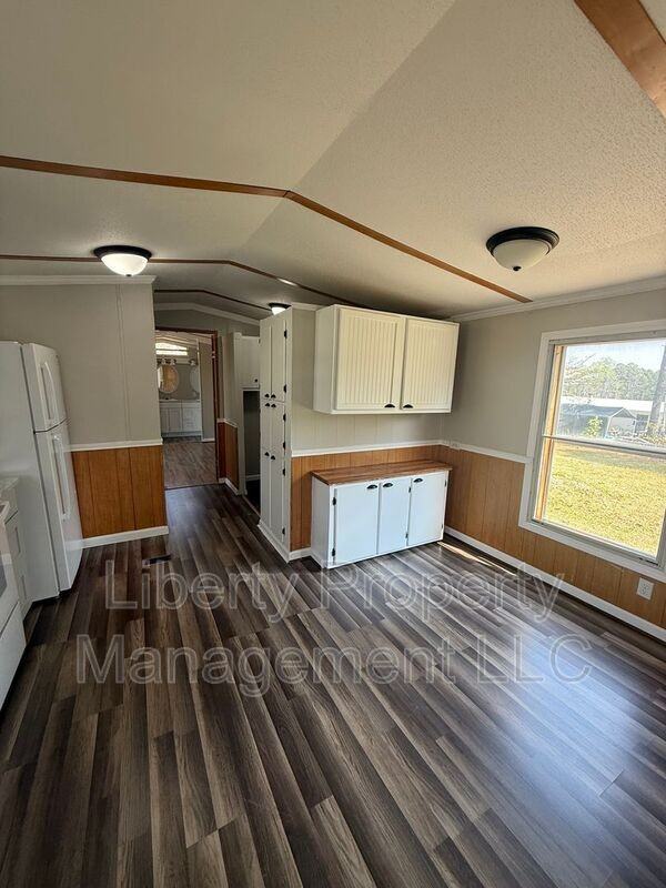 21 Hill Side Ln - Photo 7 of 19