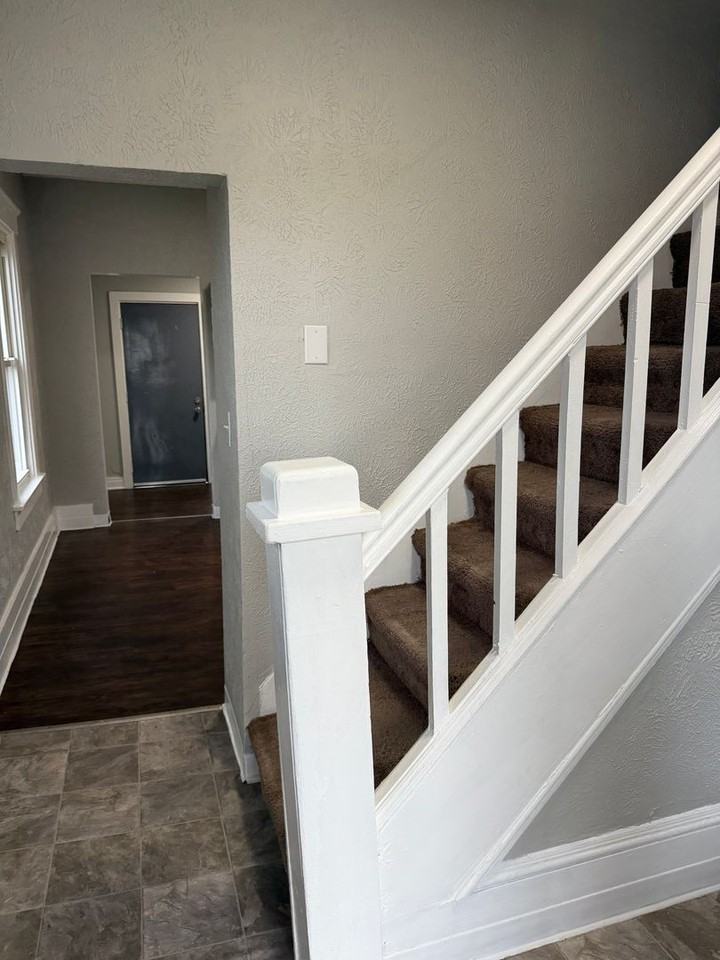 1801 3rd St Se - Photo 3 of 13