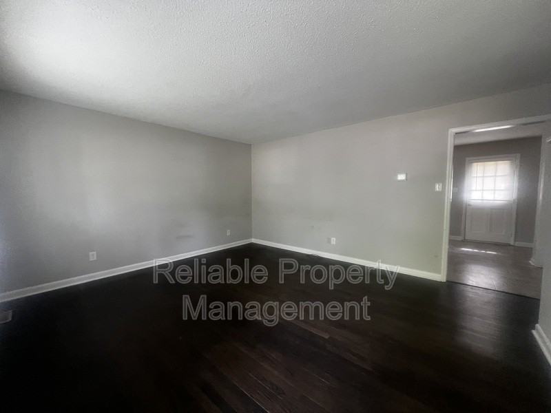 511 Buck Branch Dr - Photo 3 of 13