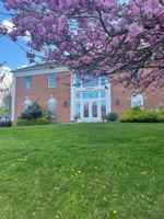 featured image of 6 Apple Tree Ln