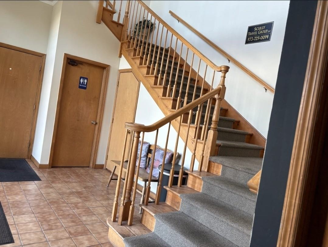 6 Apple Tree Lane - Photo 4 of 9