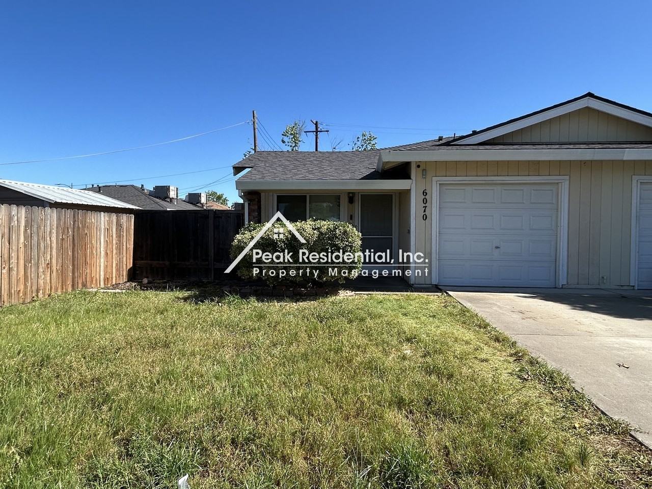 6070 Margo Dr - Photo 2 of 24