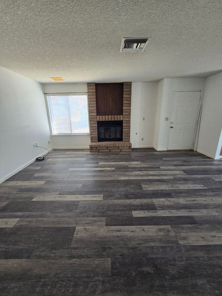 932 Kinnett Ave - Photo 2 of 12