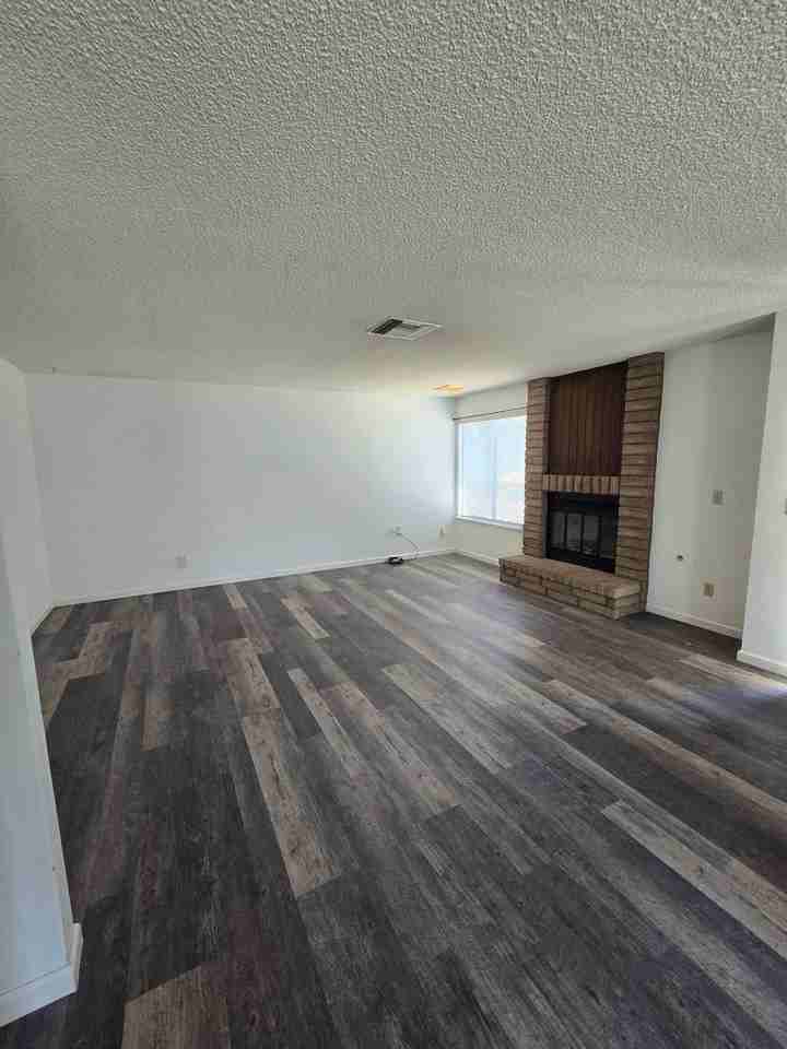 932 Kinnett Ave - Photo 3 of 12