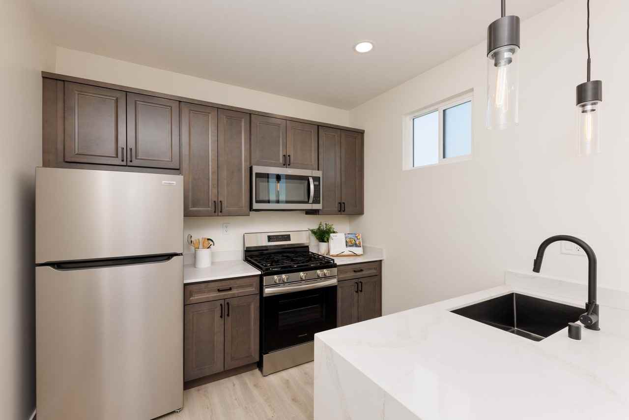 3350 Lockwood Dr - Photo 5 of 13