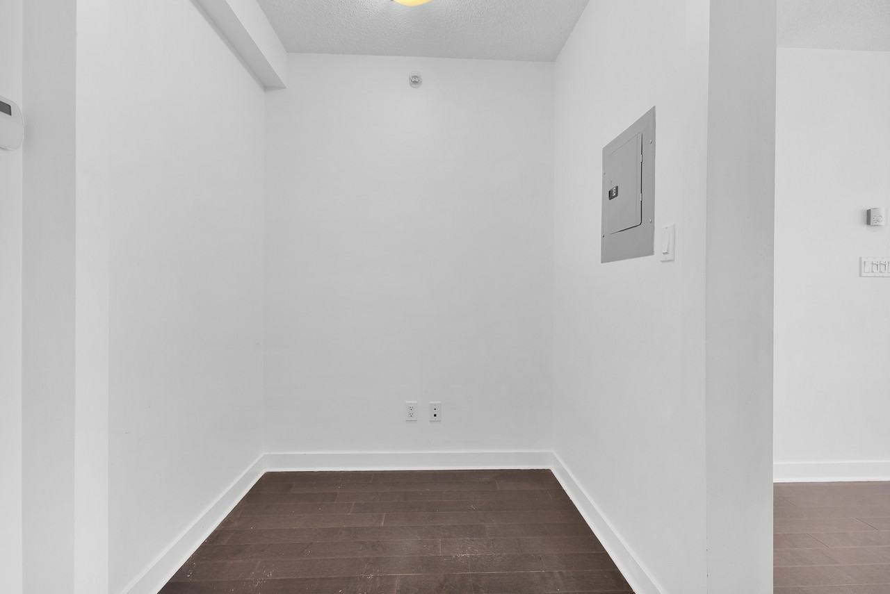 13380 108 Avenue #901 - Photo 2 of 9