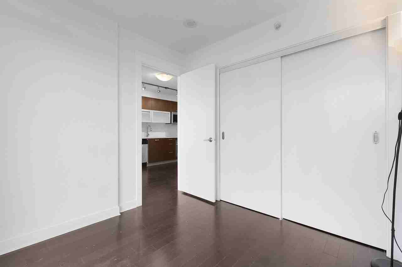 13380 108 Avenue #901 - Photo 7 of 9