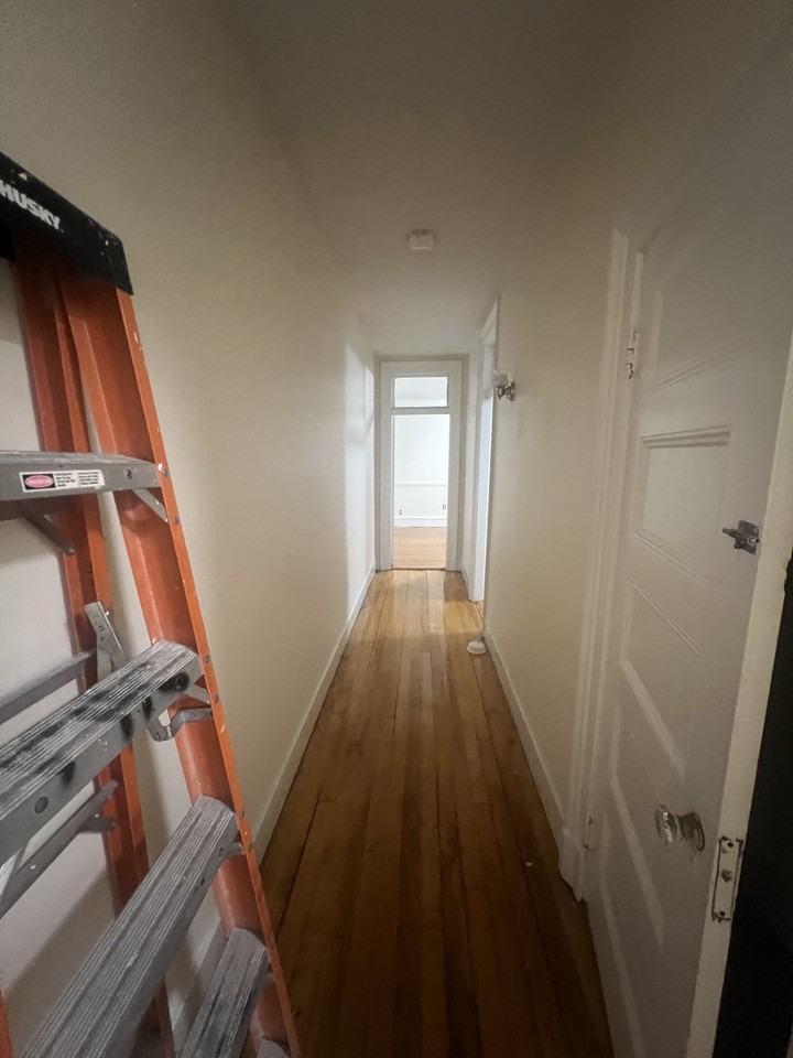 23 Brighton Ave #U2 - Photo 2 of 8