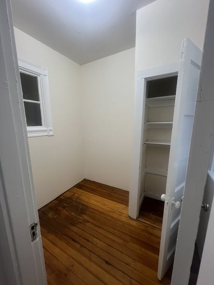 23 Brighton Ave #U2 - Photo 7 of 8