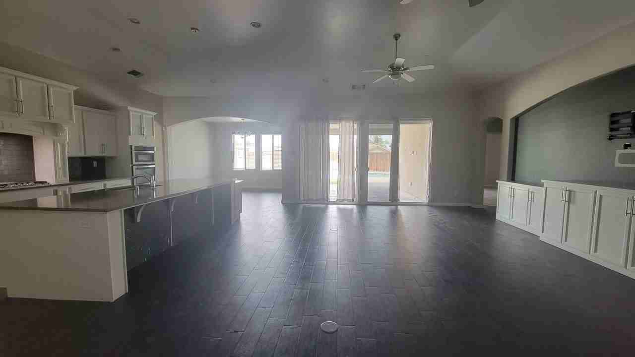 9508 Almond Creek Dr - Photo 6 of 22