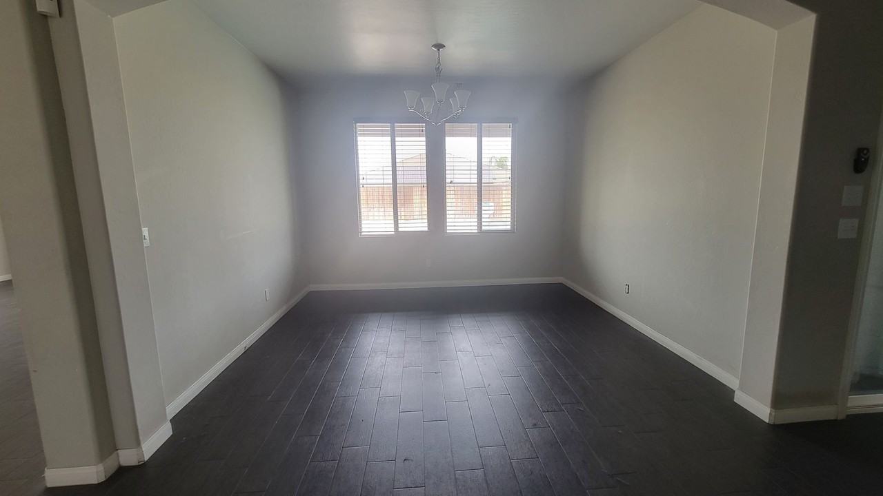 9508 Almond Creek Dr - Photo 7 of 22