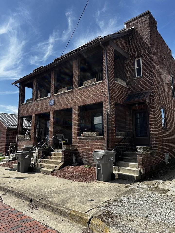 420 Short St #4 - Photo 6 of 8