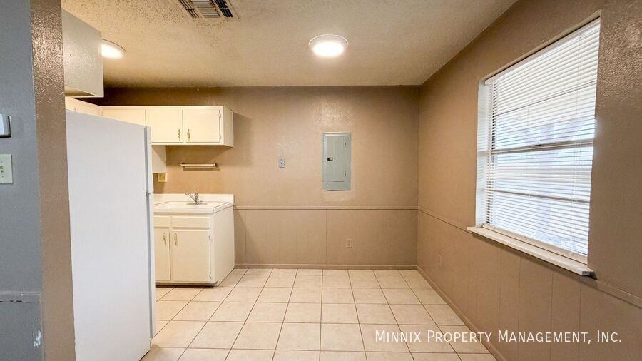 Southern Cross Apartments - Photo 3 of 27