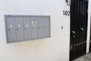 featured image of 994 Valencia St