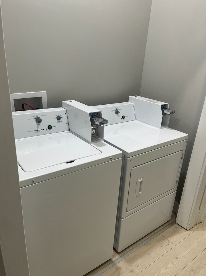 114 E Franklin St #3 - Photo 3 of 12