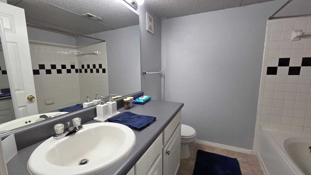 2074 Concord Ln - Photo 5 of 7