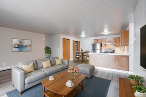 featured image of 205 W Calumet St