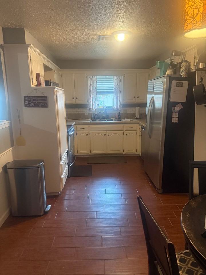 608 Sw 8th St - Photo 7 of 39