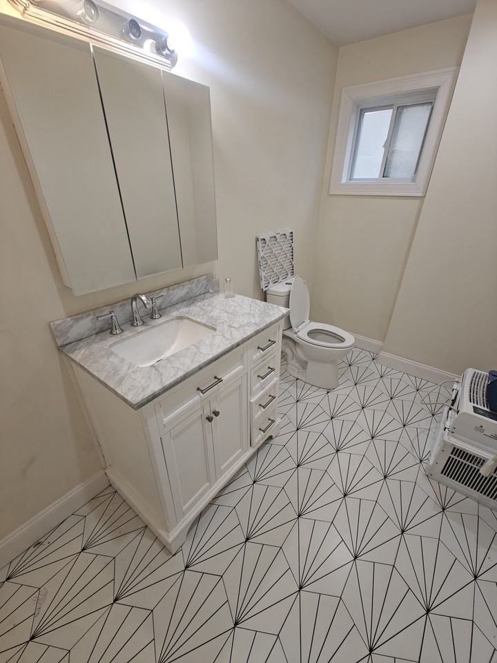 42 Elmwood St #1 - Photo 4 of 12