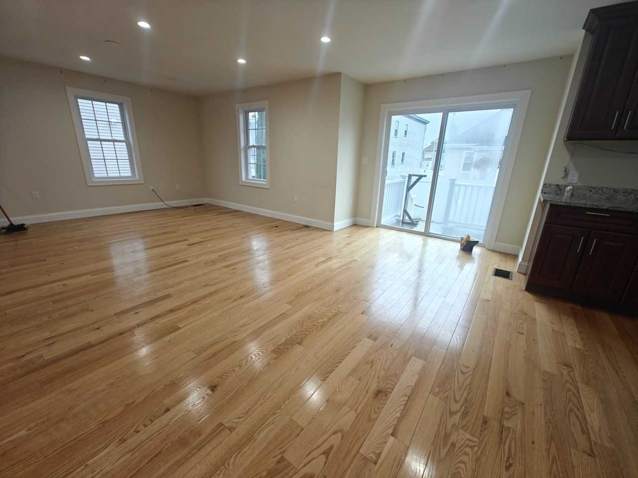 42 Elmwood St #1 - Photo 5 of 12