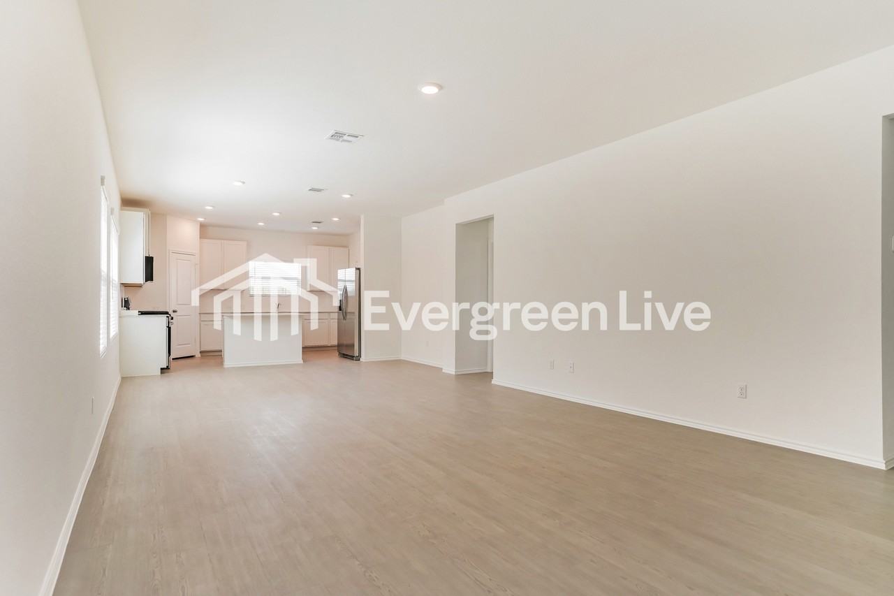 103 Sapling Dew Dr - Photo 2 of 14