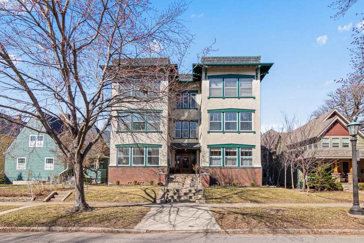 647 Lincoln Ave - Photo 3 of 31