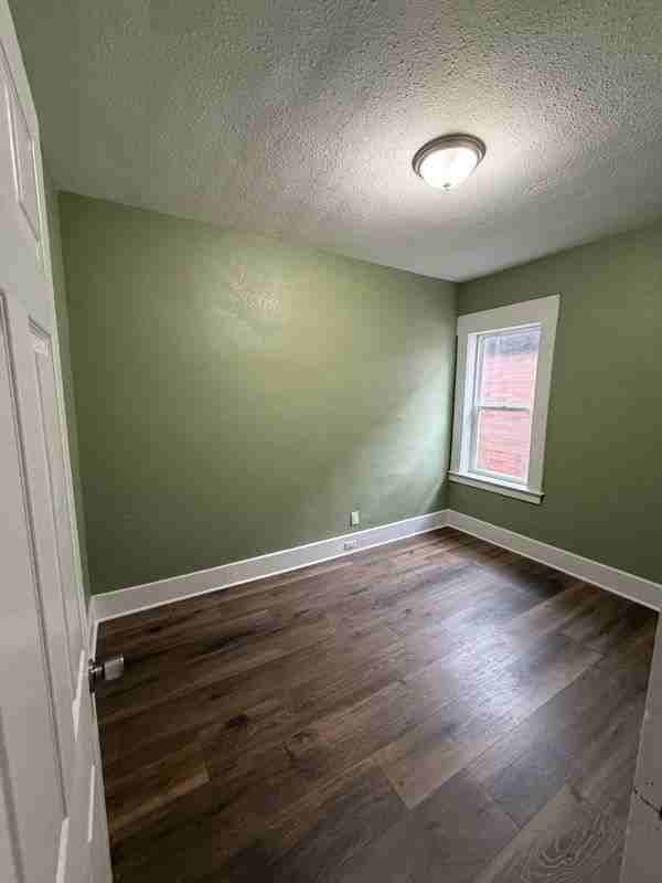 7263 Senator St - Photo 7 of 14