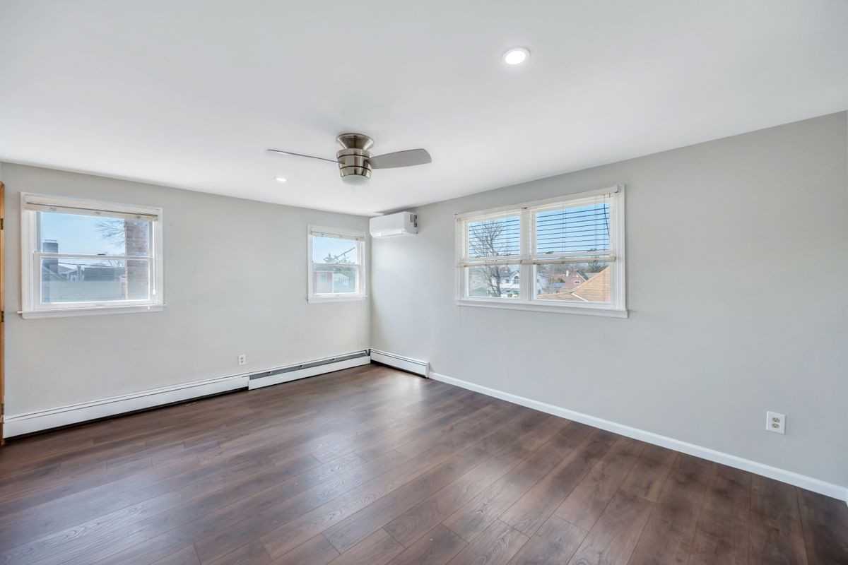 45 Walnut Ln - Photo 6 of 29