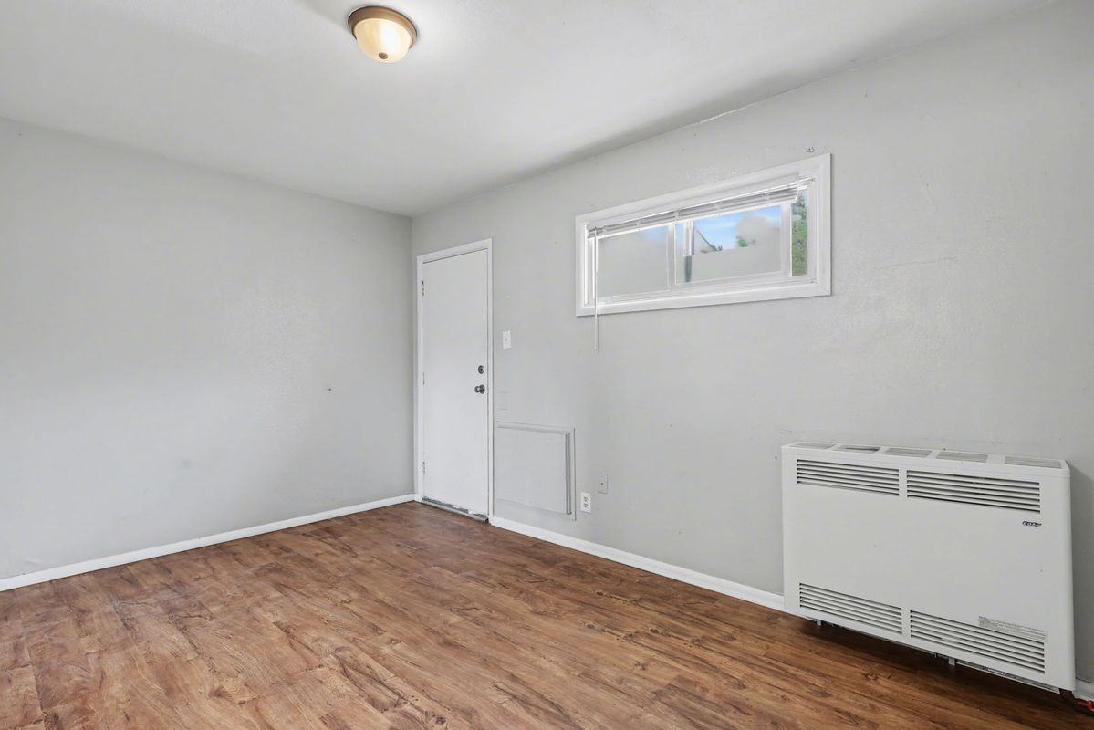 207 N Santa Fe Ave ##3 - Photo 3 of 10