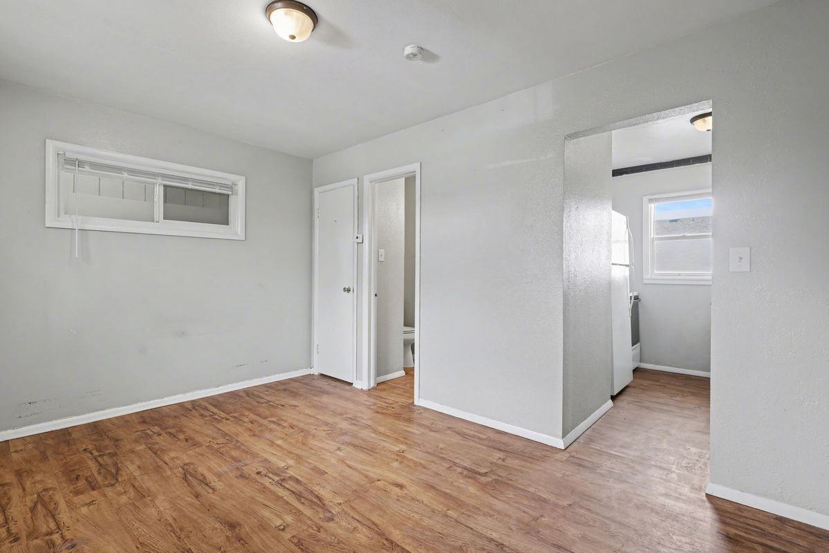 207 N Santa Fe Ave ##3 - Photo 7 of 10