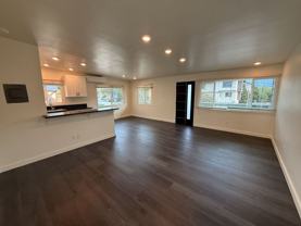 O15750E - Photo 1 of 1