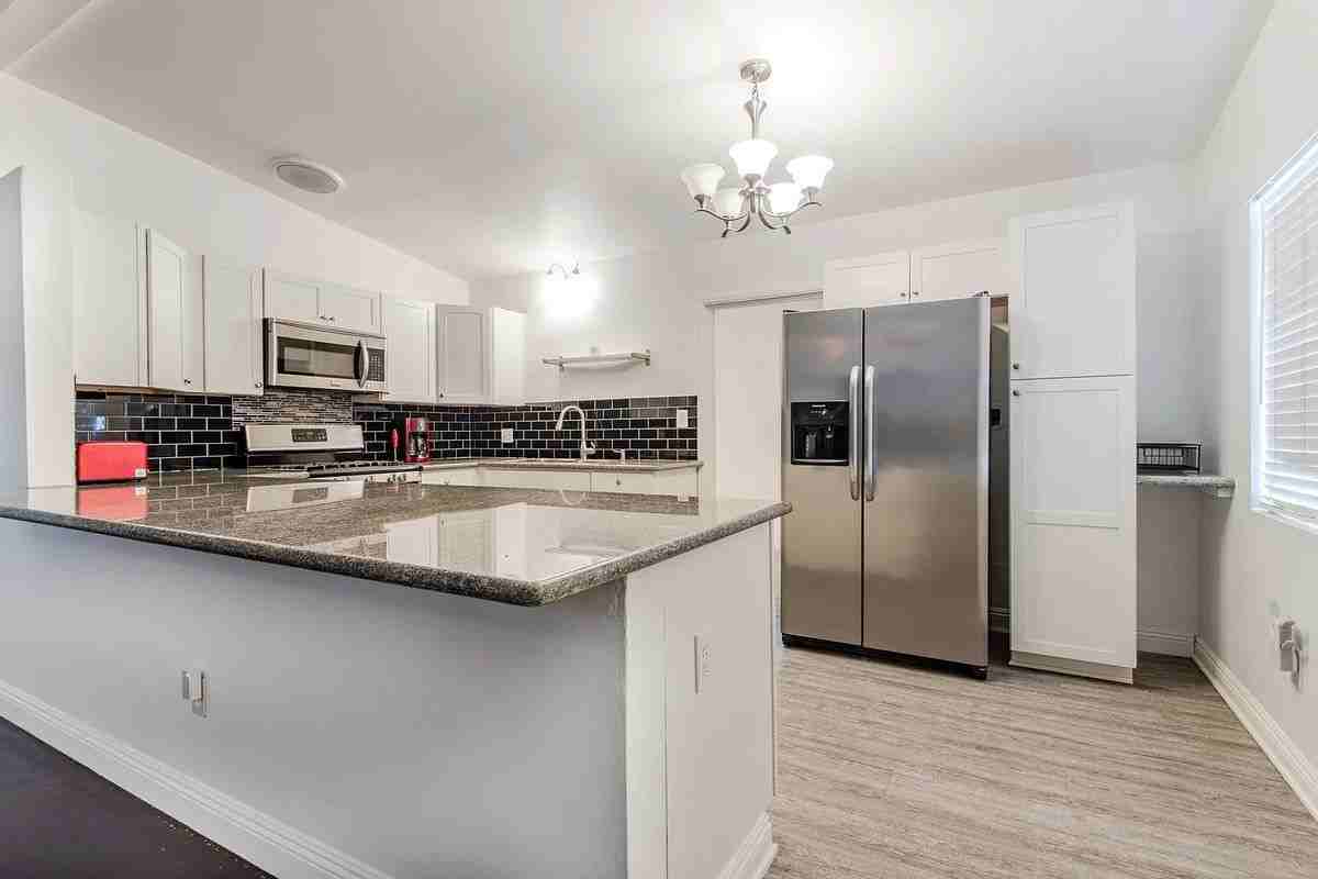 4971 Dassco Ct - Photo 4 of 10