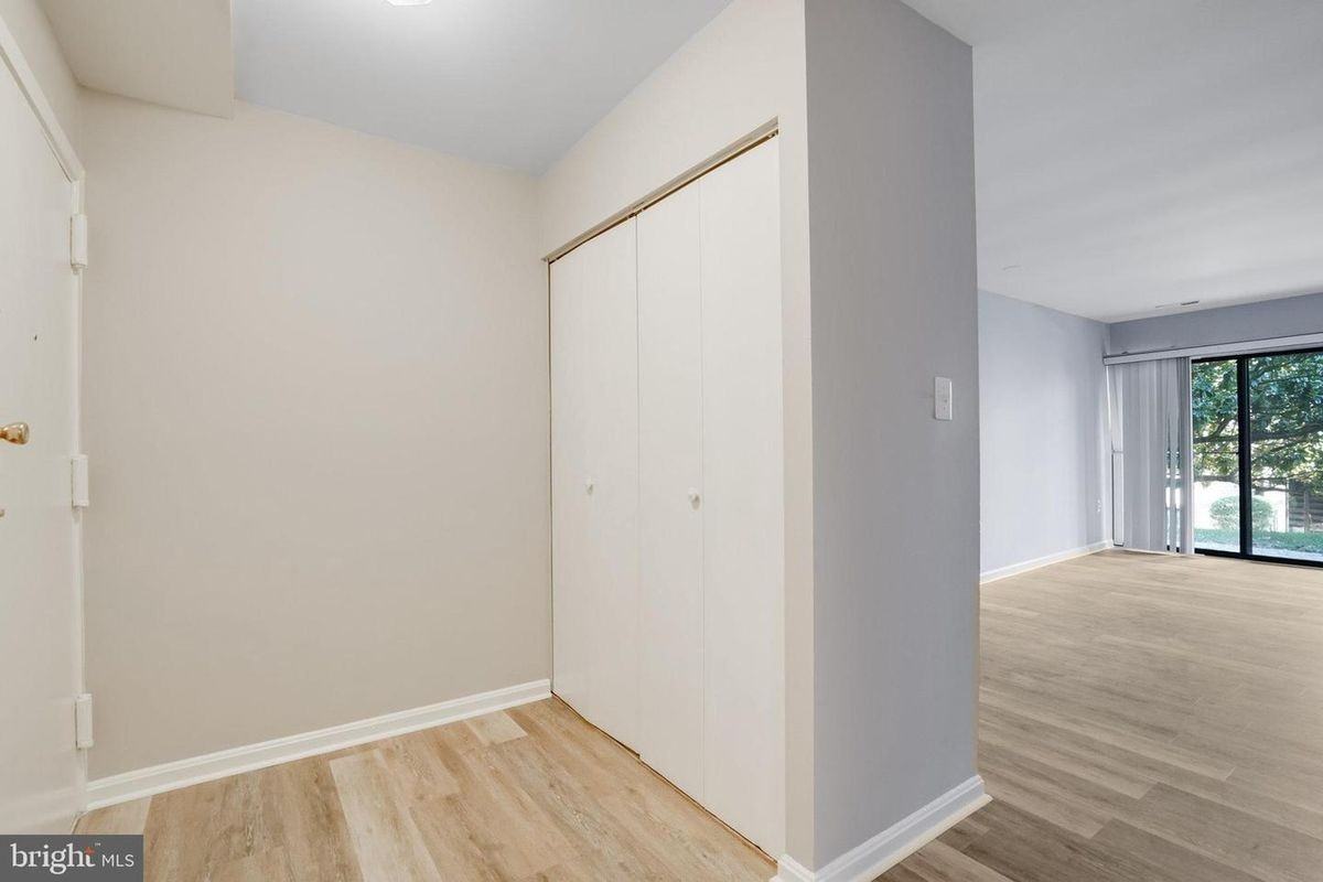 3107 Buccaneer Ct ##2 - Photo 5 of 38