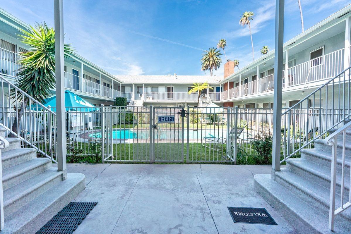 1801 Fair Oaks Ave ##P - Photo 2 of 35