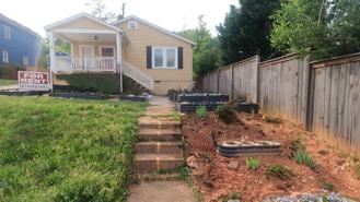 1015 Avondale Ave Se - Photo 1 of 1