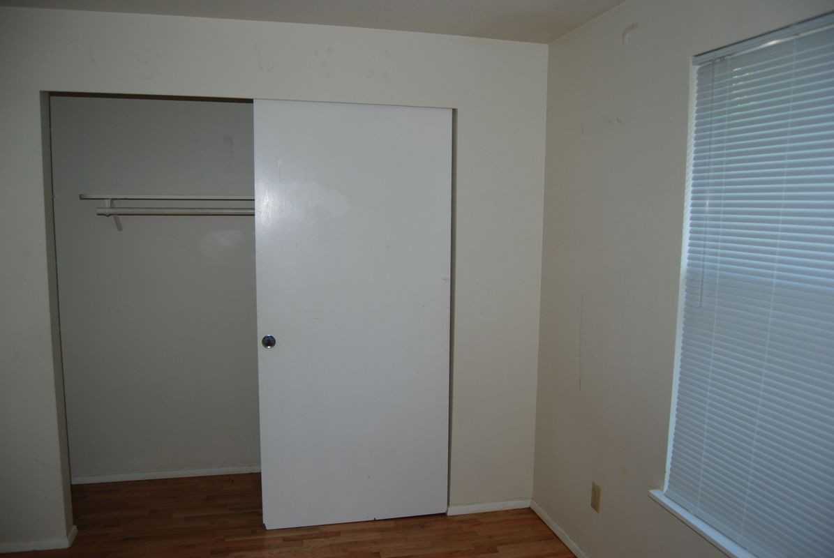 13310 Ne 74th St - Photo 5 of 17