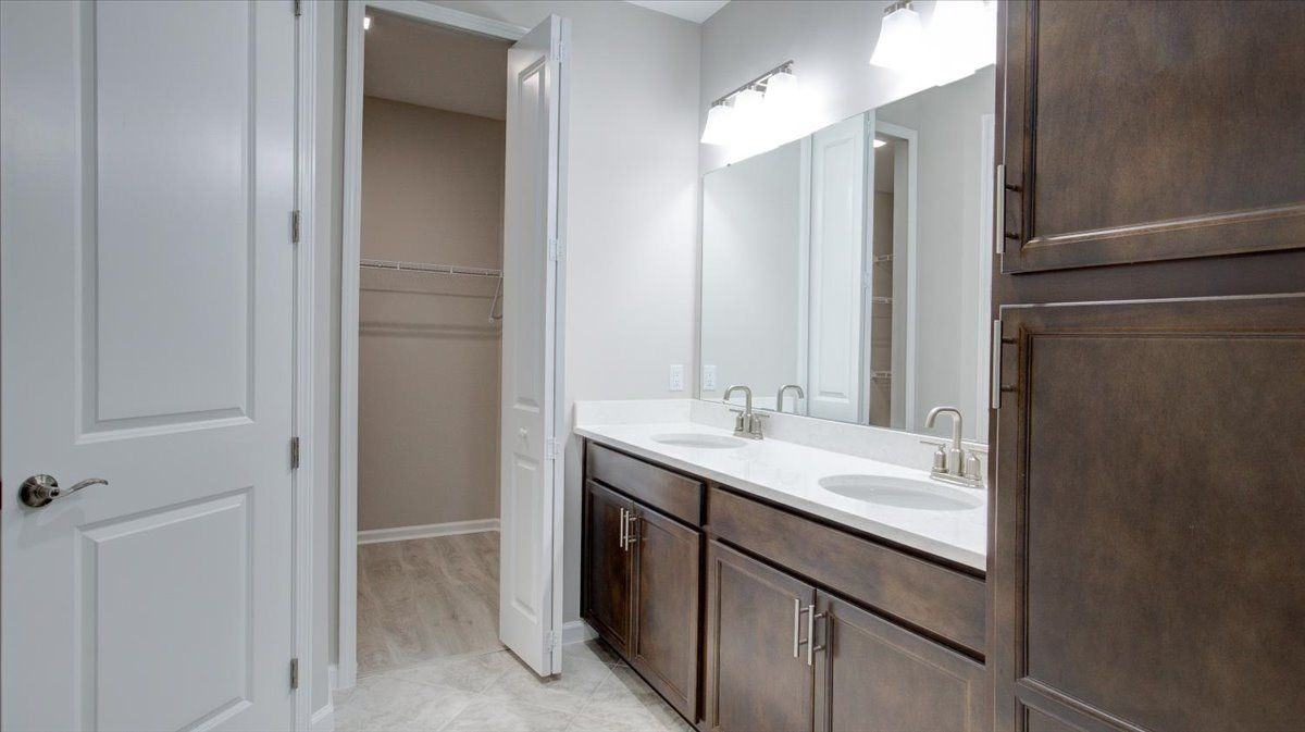 363 Harborside Dr - Photo 4 of 6