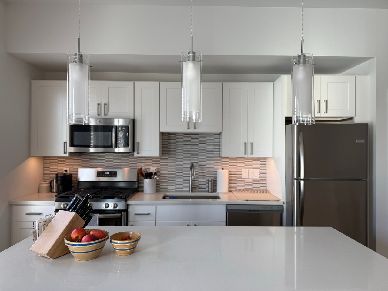 2138-40 E Sergeant Street - Photo 3 of 8