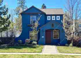 featured image of 61567 Odell Lake Dr