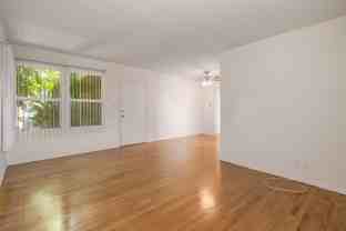 2001 N Beachwood Dr - Photo 1 of 1