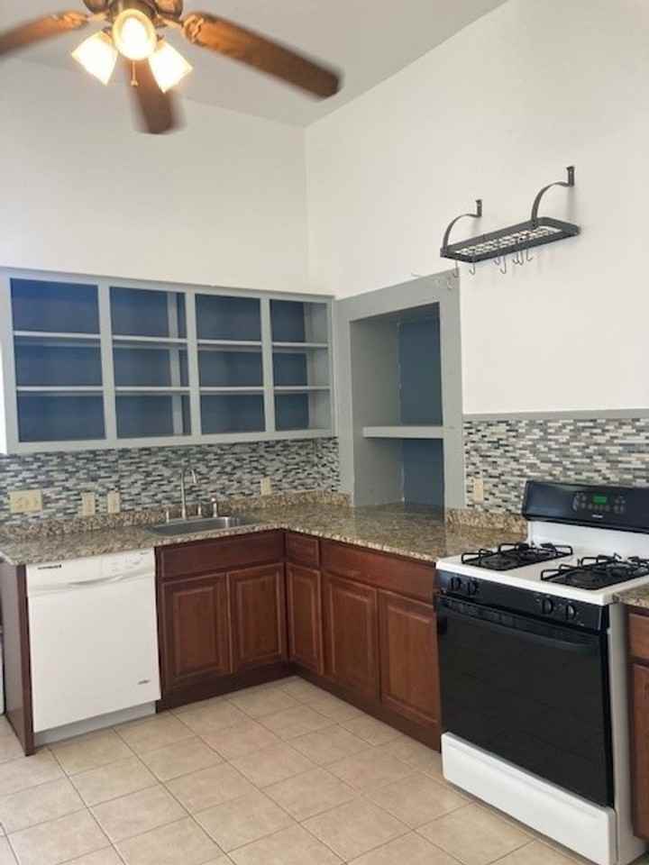 3349 Dumaine St - Photo 7 of 10