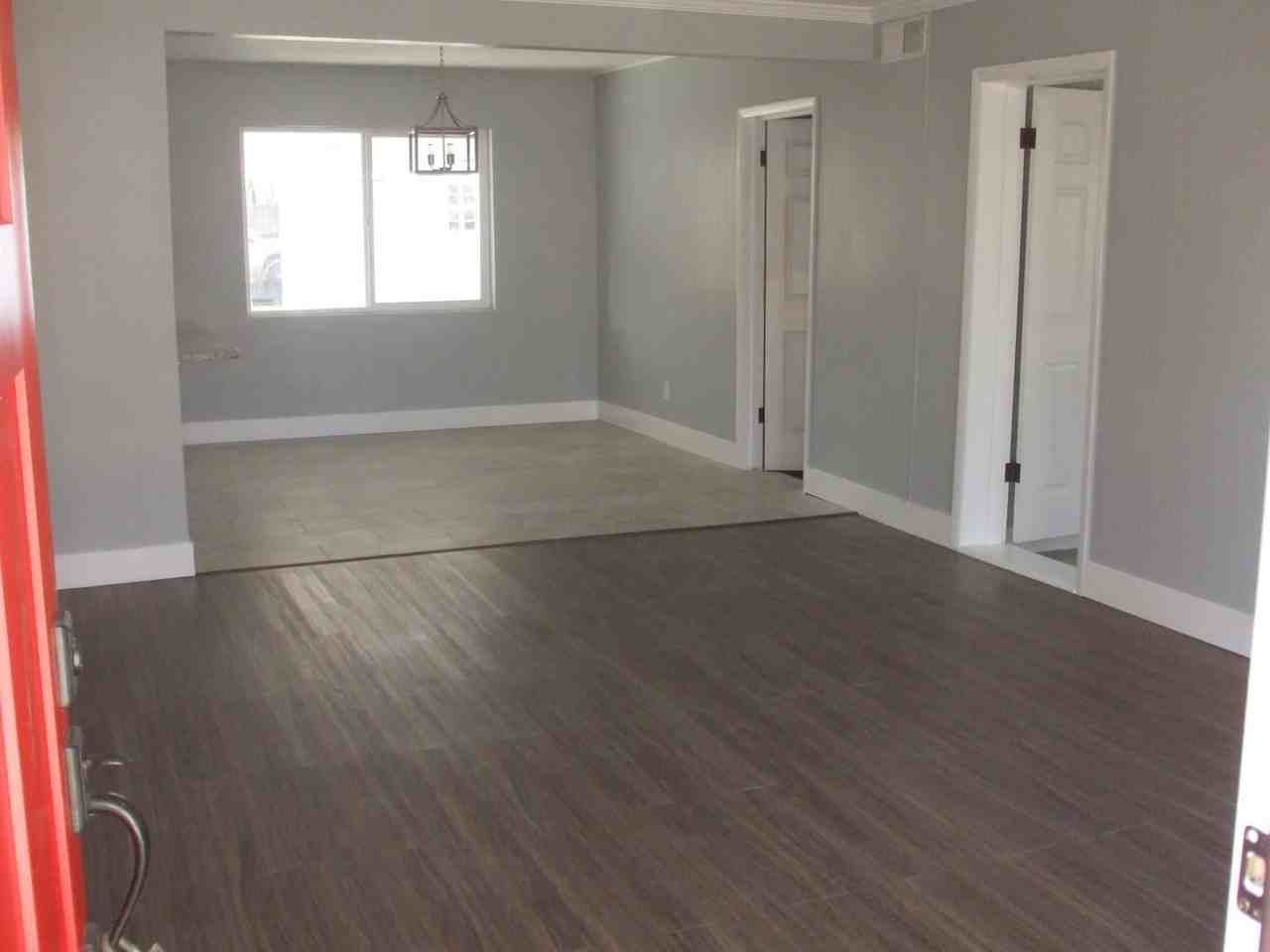 971 Salem St - Photo 2 of 14