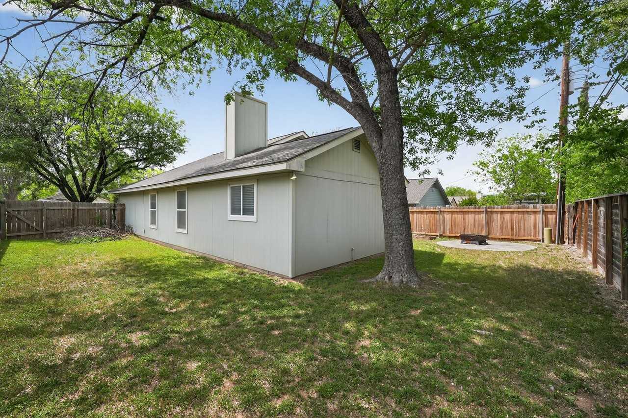 2306 Blalock Dr - Photo 4 of 16