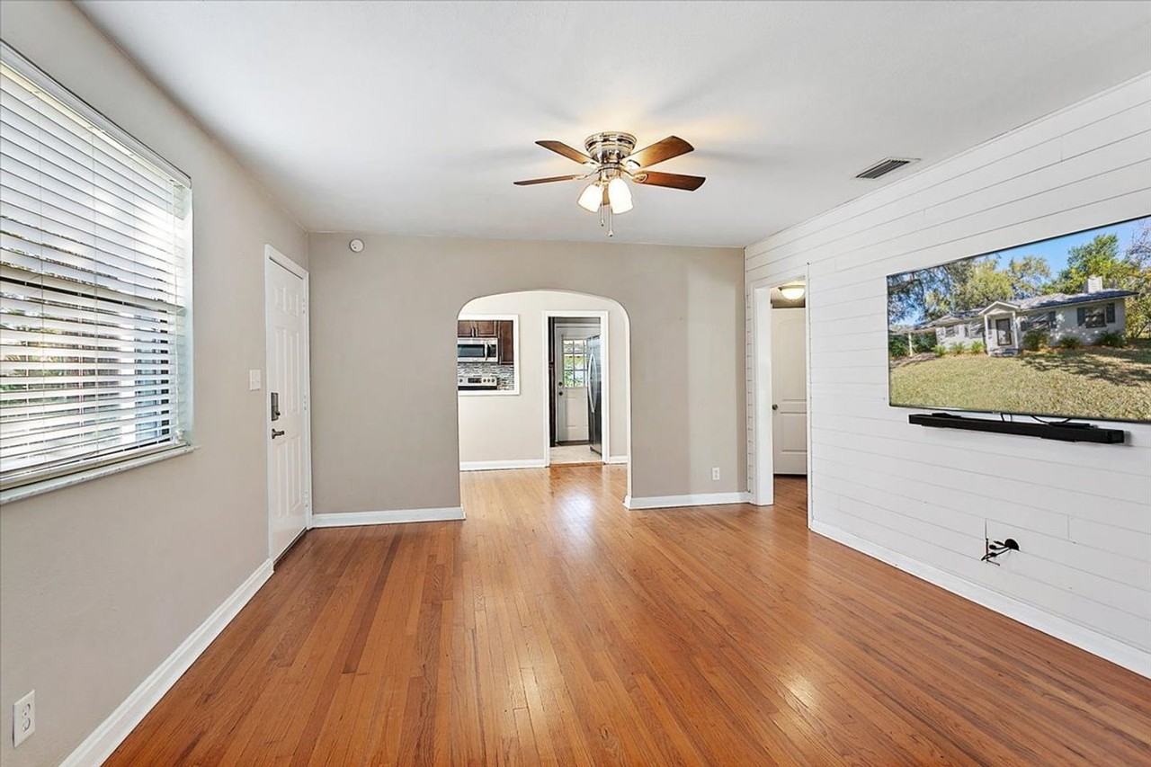 1619 Ashland St - Photo 3 of 14