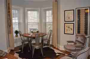 featured image of 735 W Belmont Ave #1C