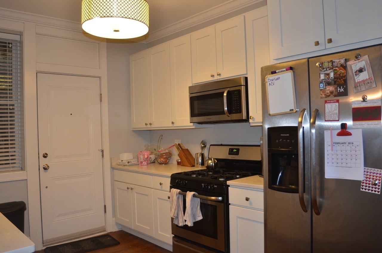 735 W Belmont Ave #1C - Photo 2 of 17