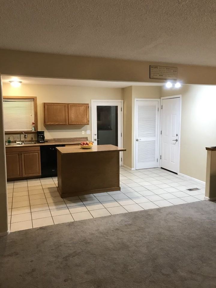 1369 Dover St - Photo 2 of 13