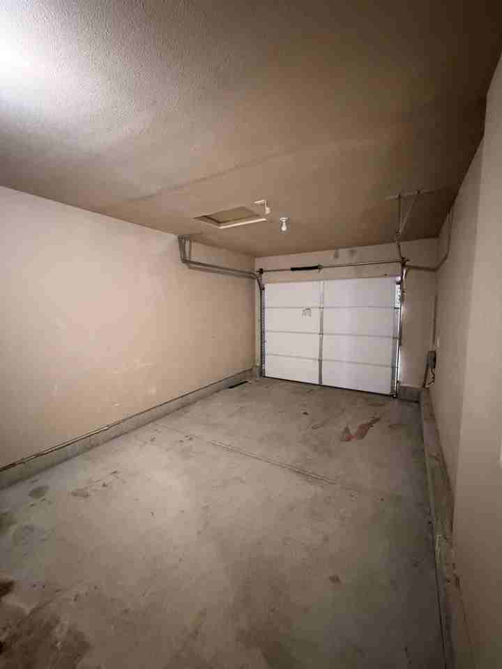 27 W 4th St - Photo 5 of 21