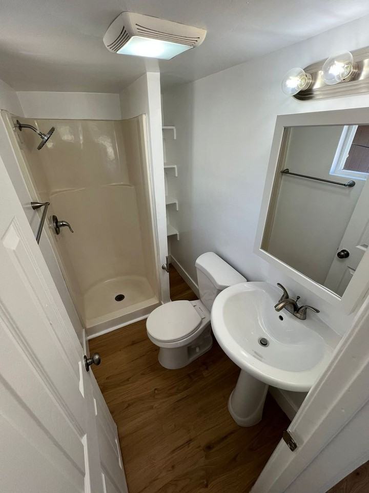 1555 Buckeye Dr #C - Photo 4 of 11