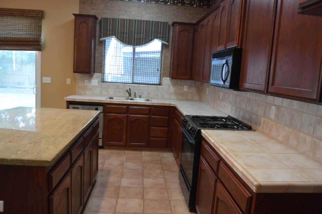 4419 W Prospect Ave - Photo 2 of 20